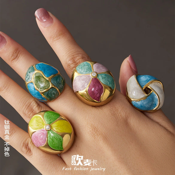 Wholesale Unisex Geometric Stainless Steel Electroplated Inlaid Zircon Floral Ring Light Luxury Style
