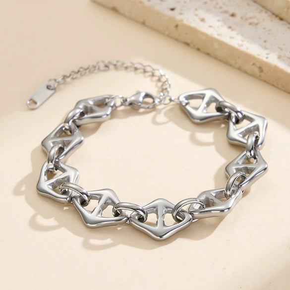 Wholesale Unisex Geometric Stainless Steel Real Gold Plated Necklaces And Bracelets With Original Design