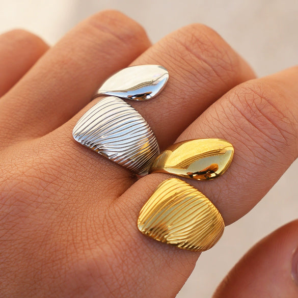 Wholesale Unisex Geometric Stainless Steel Vacuum Plated Open Ring With Brushed Design