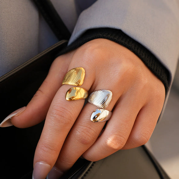 Wholesale Unisex Geometric Stainless Steel Vacuum Plated Open Ring With Brushed Design
