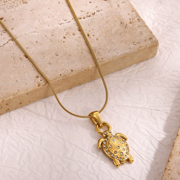 Wholesale Unisex Gold Plated Stainless Steel Rope Chain Necklace With Diamond Turtle Pendant Marine Series High End Jewelry