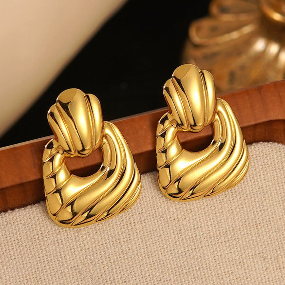 Wholesale Unisex Irregular Hollow Geometric Stainless Steel Earrings And Pendant Necklace With Electroplating