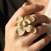 Wholesale Unisex Modern Minimalist Electroplated Stainless Steel Flower Pattern Accessories Rings Jewelry