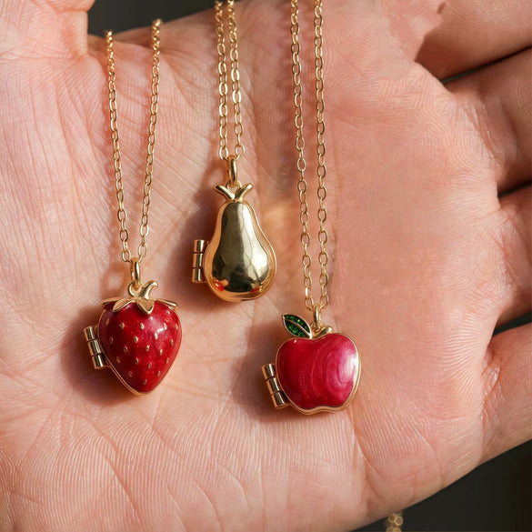 Wholesale Unisex Openable Fruit Design Diamondstudded Oildrip Copper Pendant Necklace With Electroplating