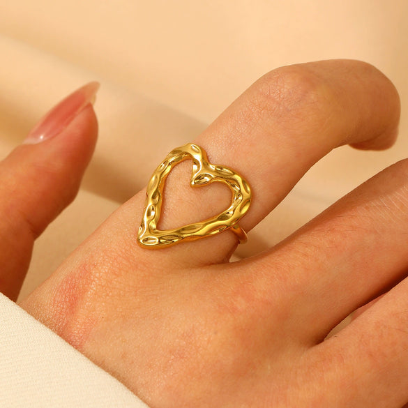 Wholesale Unisex Retro Court Style Geometric Pattern Stainless Steel Hollow Carved Electroplated Ring