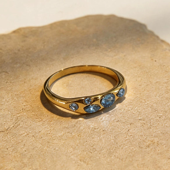 Wholesale Unisex Retro Geometric Vacuum Plated Titanium Steel Zircon Ring