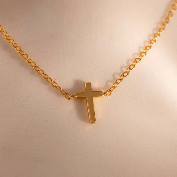Wholesale Unisex Simple Heart Shape Cross Water Drop Pendant Paper Clip Necklace With String Of Pearls Chain Copper Electroplated Gold Color Retention