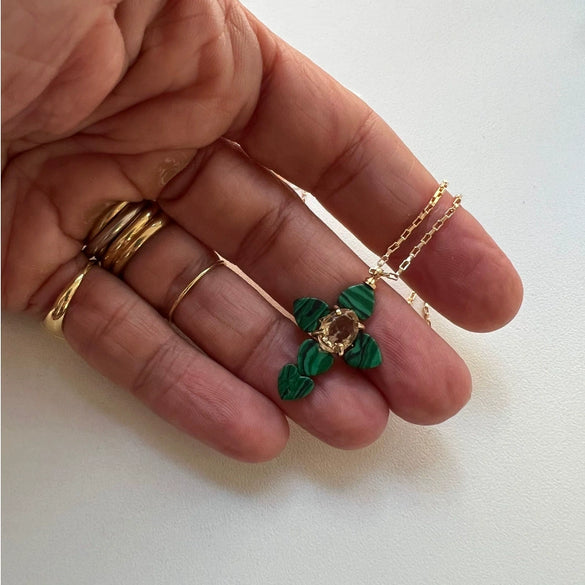 Wholesale Unisex Simple Heart Shape Cross Zircon Pendant Copper Electroplated Clavicle Chain Necklace