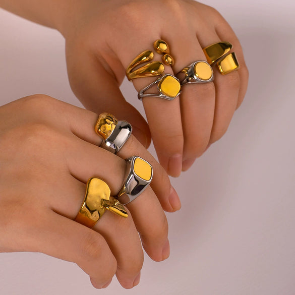 Wholesale Unisex Stainless Steel Casting Ring With Gold And Steel Color Matching Geometric Pattern 18K Furnace Vacuum Plated