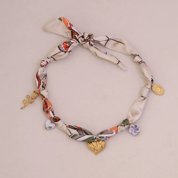 Wholesale Unisex Stainless Steel Electroplated Heart Shape Sunflower Dopamine Scarf Necklace