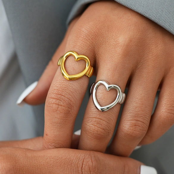 Wholesale Unisex Stainless Steel Heartshaped Open Ring With Vacuum Real Gold Plating In Pvd Furnace
