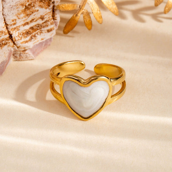 Wholesale Unisex Vintage Style Titanium Steel Opening Adjustable Ring With Heart Shape And Electroplating Treatment