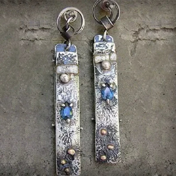 Wholesale Vintage Alloy Geometric Water Drops Sapphire Long Pendant Earrings With Electroplating