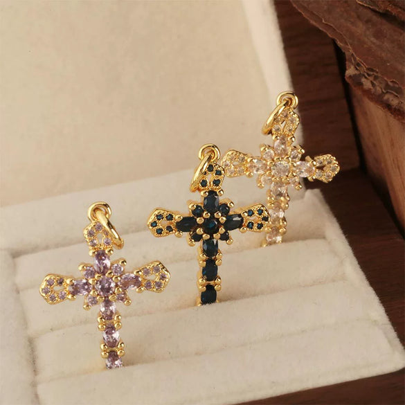 Wholesale Vintage Copper Plated 18K Gold Microinlaid Zircon Cross Pendant Necklace For Women