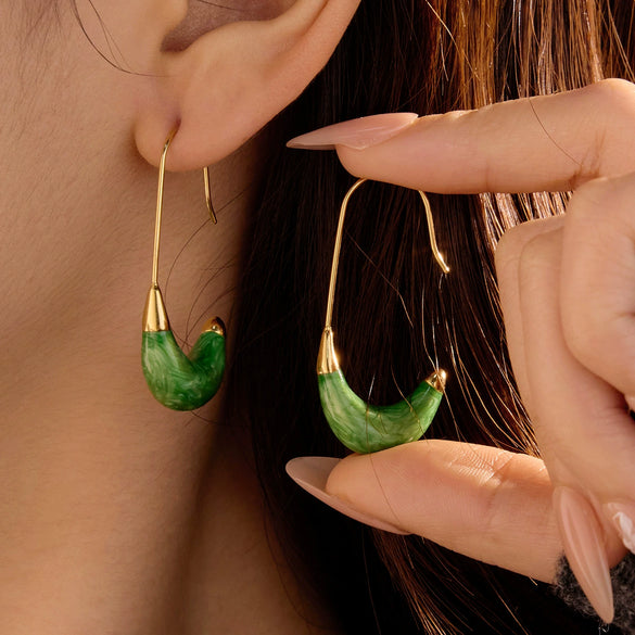 Wholesale Vintage Cshaped Stainless Steel 18K Gold Electroplated Women's Earrings