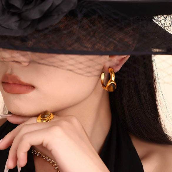Wholesale Vintage Cshaped Tiger Eye Stone Stainless Steel Earrings With Pvd Electroplating