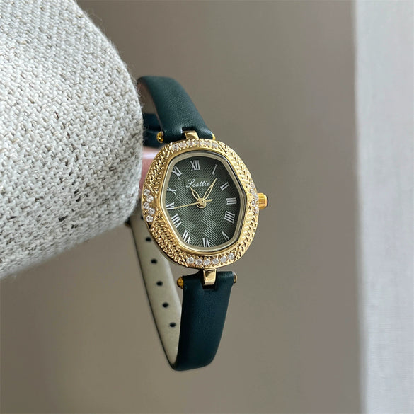 Wholesale Vintage Diamondshaped Women's Quartz Watch With Super Fiber Strap And Metal Case