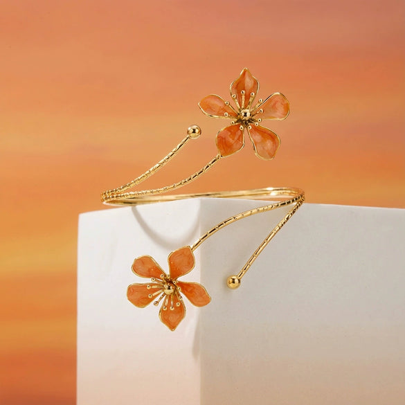 Wholesale Vintage Drip Oil Flower Open Arm Bracelet Adjustable Arm Ring Alloy Accessories