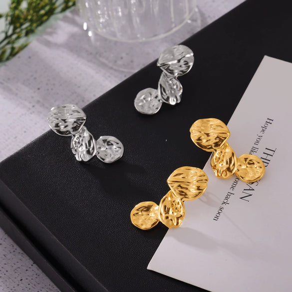 Wholesale Vintage Irregular Petals Flower Design Electroplated Titanium Steel Earrings For Women