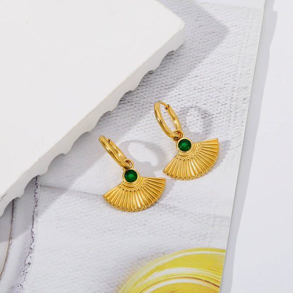 Wholesale Vintage Round Green Zircon Heart Pendant Earrings Stainless Steel Electroplated For Ladies