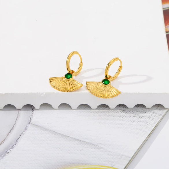 Wholesale Vintage Round Green Zircon Heart Pendant Earrings Stainless Steel Electroplated For Ladies