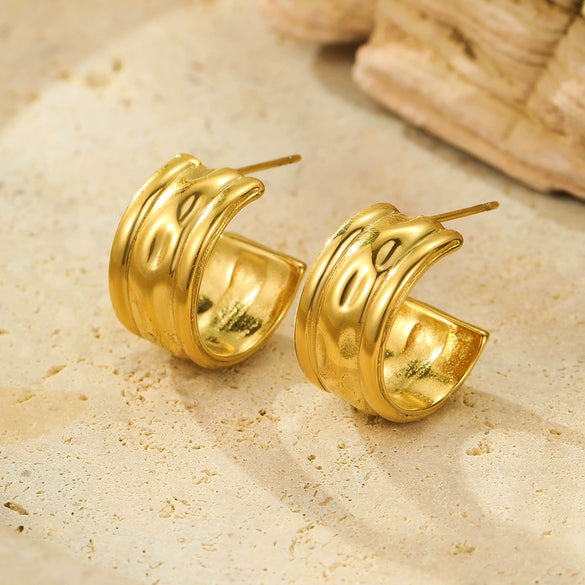 Wholesale Vintage Stainless Steel Cshaped Pleated Texture Electroplated Women's Earrings