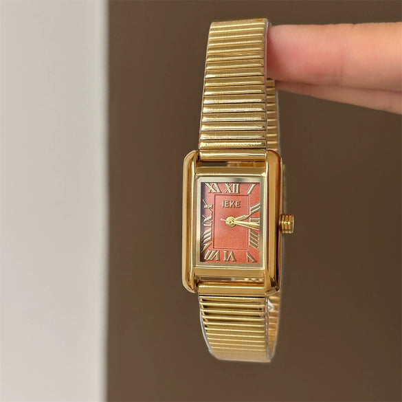 Wholesale Vintage Style Golden Quartz Watch For Women With Alloy Case And Stainless Steel Strap