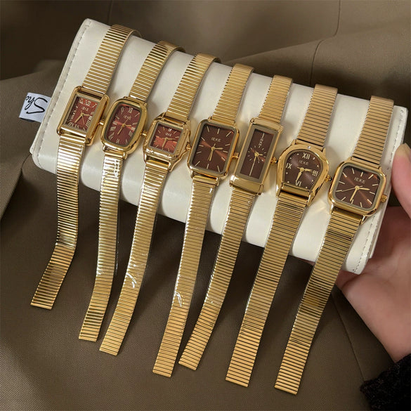Wholesale Vintage Style Golden Quartz Watch For Women With Alloy Case And Stainless Steel Strap