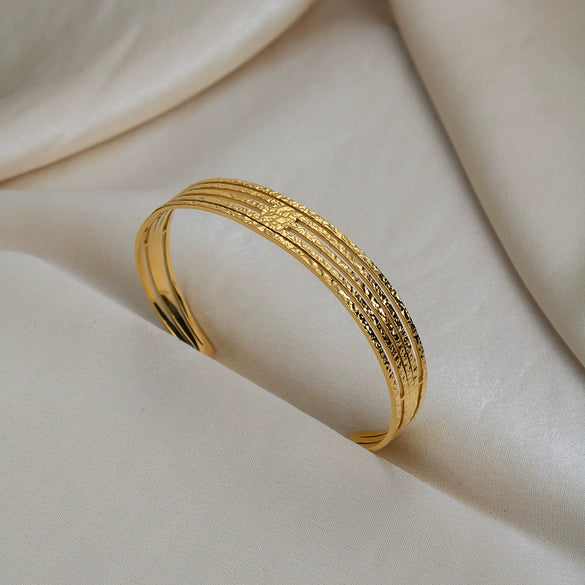 Wholesale Vintage Style Multilayer Linear Open Stainless Steel 18K Gold Vacuum Plated Bracelet Modern Minimalist Jewelry