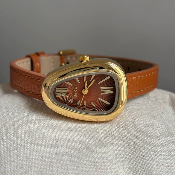 Wholesale Vintage Style Women's Quartz Watch With Super Fiber Strap And Alloy Case