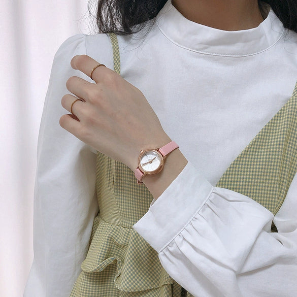 Wholesale Watch Alloy Artificial Leather Round Retro Artistic Temperament Women's