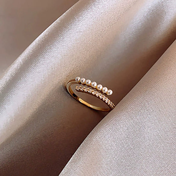 Wholesale Women Copper Geometric Inlaid Zircon Ring And Bracelet