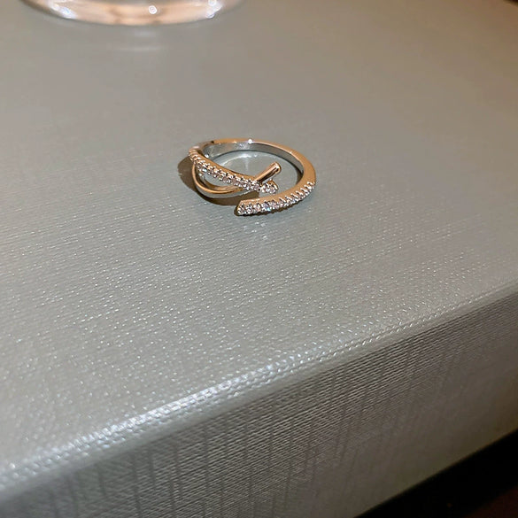 Wholesale Women Copper Geometric Inlaid Zircon Ring And Bracelet