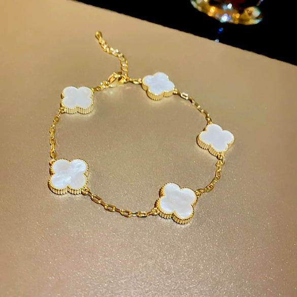 Wholesale Women Copper Light Luxury Flower Diamond Striped Electroplating Bracelet