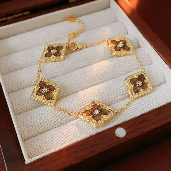 Wholesale Women Copper Light Luxury Flower Diamond Striped Electroplating Bracelet