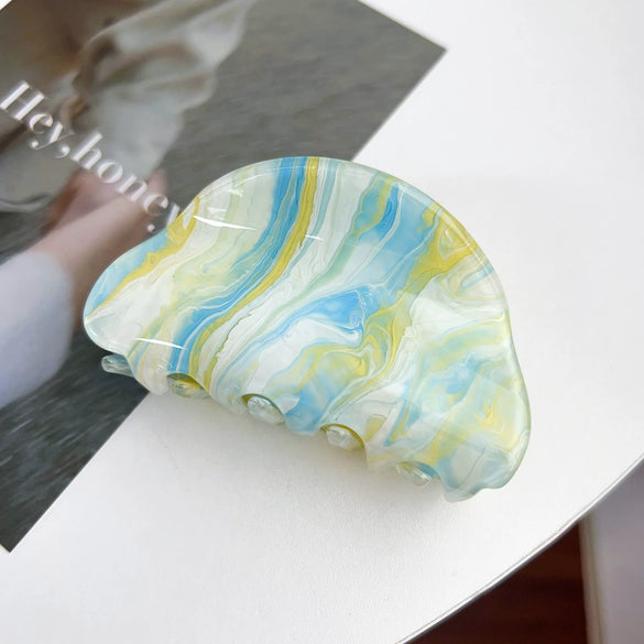 Wholesale Women's Acrylic Handmade Semiround Hair Grab Clip With Simple Stripe Design