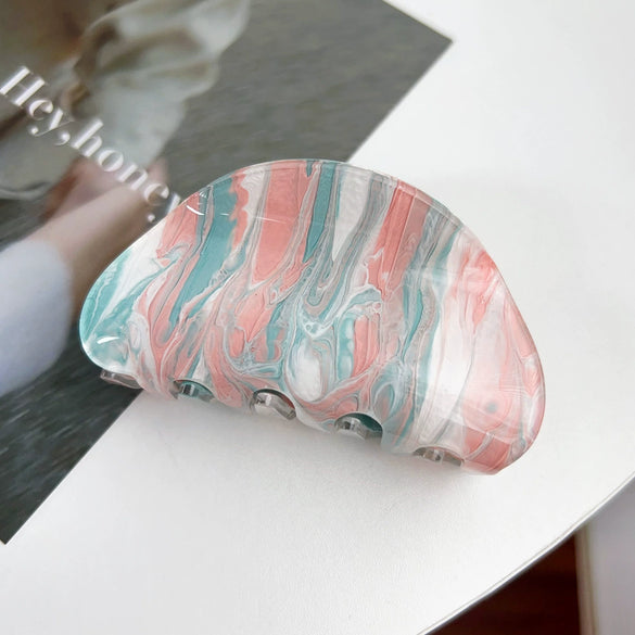 Wholesale Women's Acrylic Handmade Semiround Hair Grab Clip With Simple Stripe Design