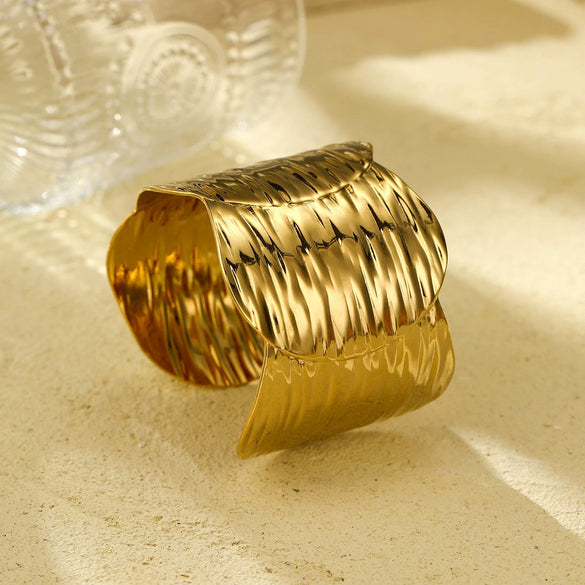 Wholesale Women's Adjustable Geometric Stainless Steel And 18K Gold Electroplated Bracelet With Concaveconvex Design