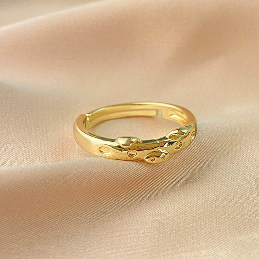 Wholesale Women's Adjustable Opening Copper Pig Ring With Electroplating And Zodiac Animal Design