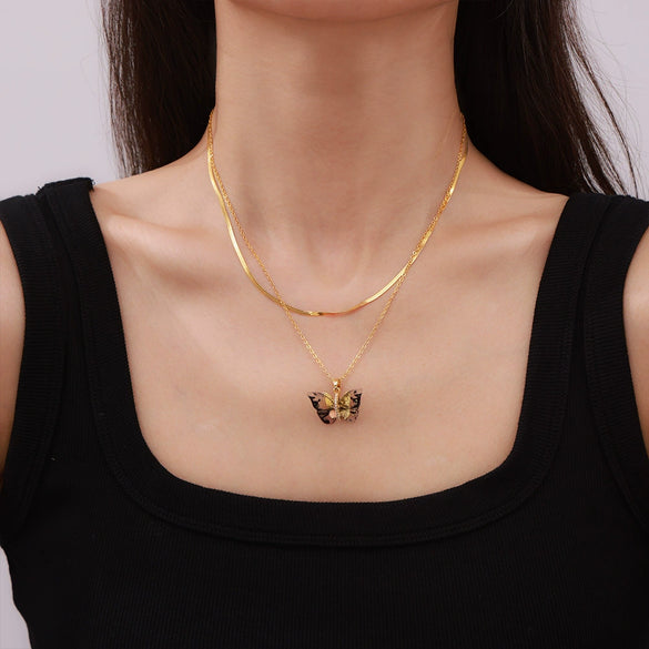 Wholesale Women's Allmatch Animal Zodiac Butterfly Pendant Necklace With Microinlaid Zircon Copper And Titanium Steel Ochain Electroplated