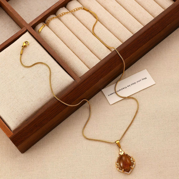 Wholesale Women's Alloy And Tiger Eye Stone Geometric Style Electroplated Regular Chain Necklace