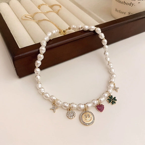 Wholesale Women's Alloy Beaded Clavicle Necklace With Flower And Heart Patterns Electroplated In Fresh Style