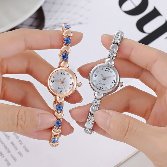 Wholesale Women's Alloy Bracelet Watch Fashion Simple Round Dial