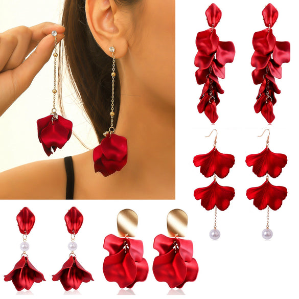 Wholesale Women's Alloy Earrings With Flower And Geometric Patterns And Electroplating Treatment