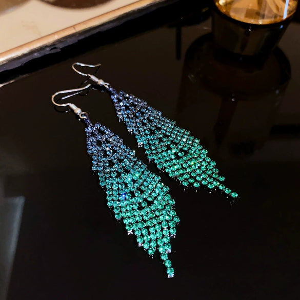 Wholesale Women's Alloy Electroplated Flower Pattern Light Luxury High Sense French Tassel Earrings