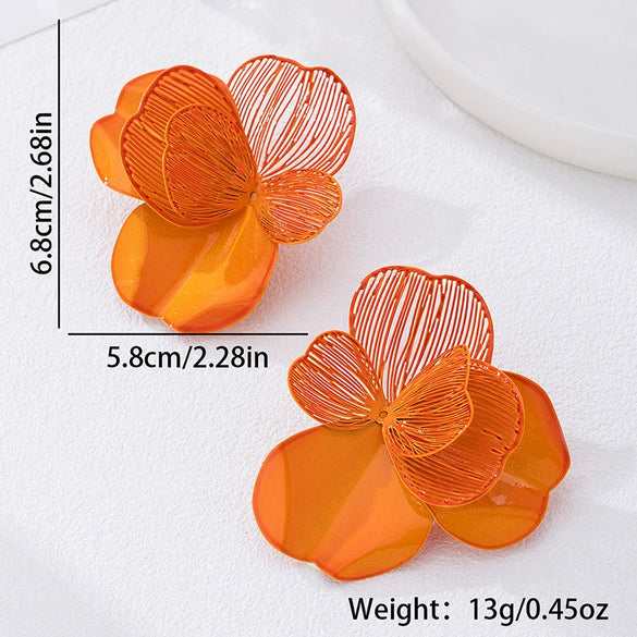 Wholesale Women's Alloy Electroplated Geometric Hollow Flower And Ginkgo Leaf Stud Earrings Accessories