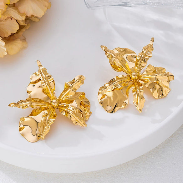 Wholesale Women's Alloy Electroplated Threedimensional Flower Earrings