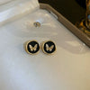 Wholesale Women's Alloy Flower Earrings With Diamond And Pearl Design Retro Fashion Temperament
