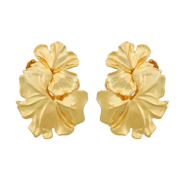 Wholesale Women's Alloy Flower Earrings With Electroplating Treatment