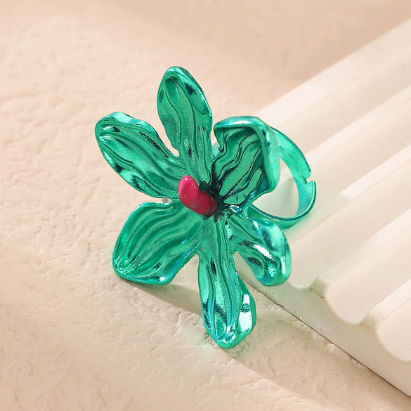 Wholesale Women's Alloy Flower Ring Retro Fashion Electroplated